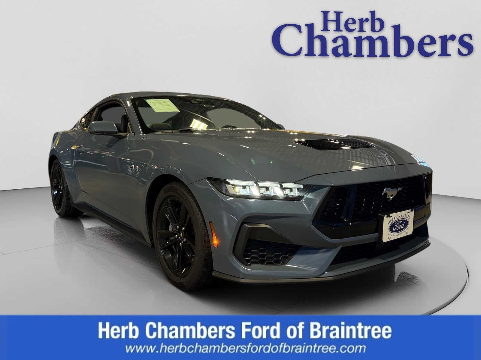 2024 Ford Mustang GT Fastback's photo