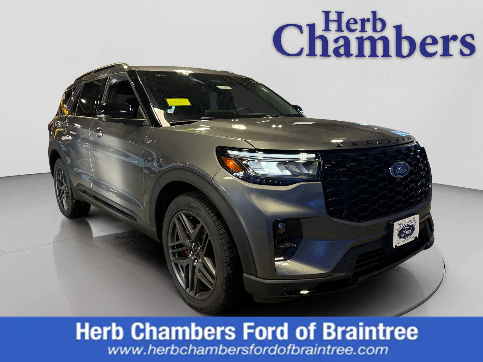 2026 Ford Explorer ST-LINE's photo