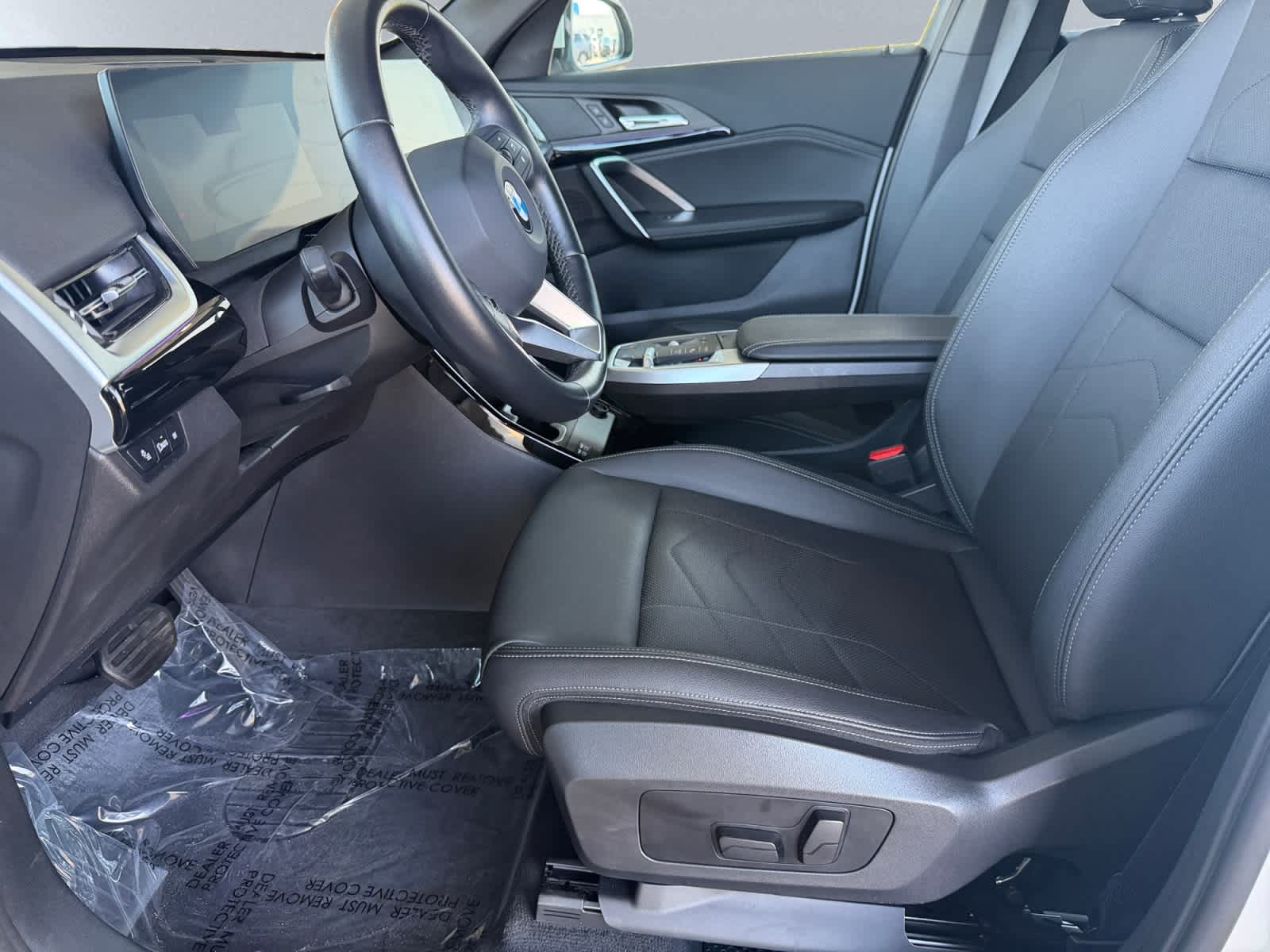 2023 BMW X1 28i - Photo 7