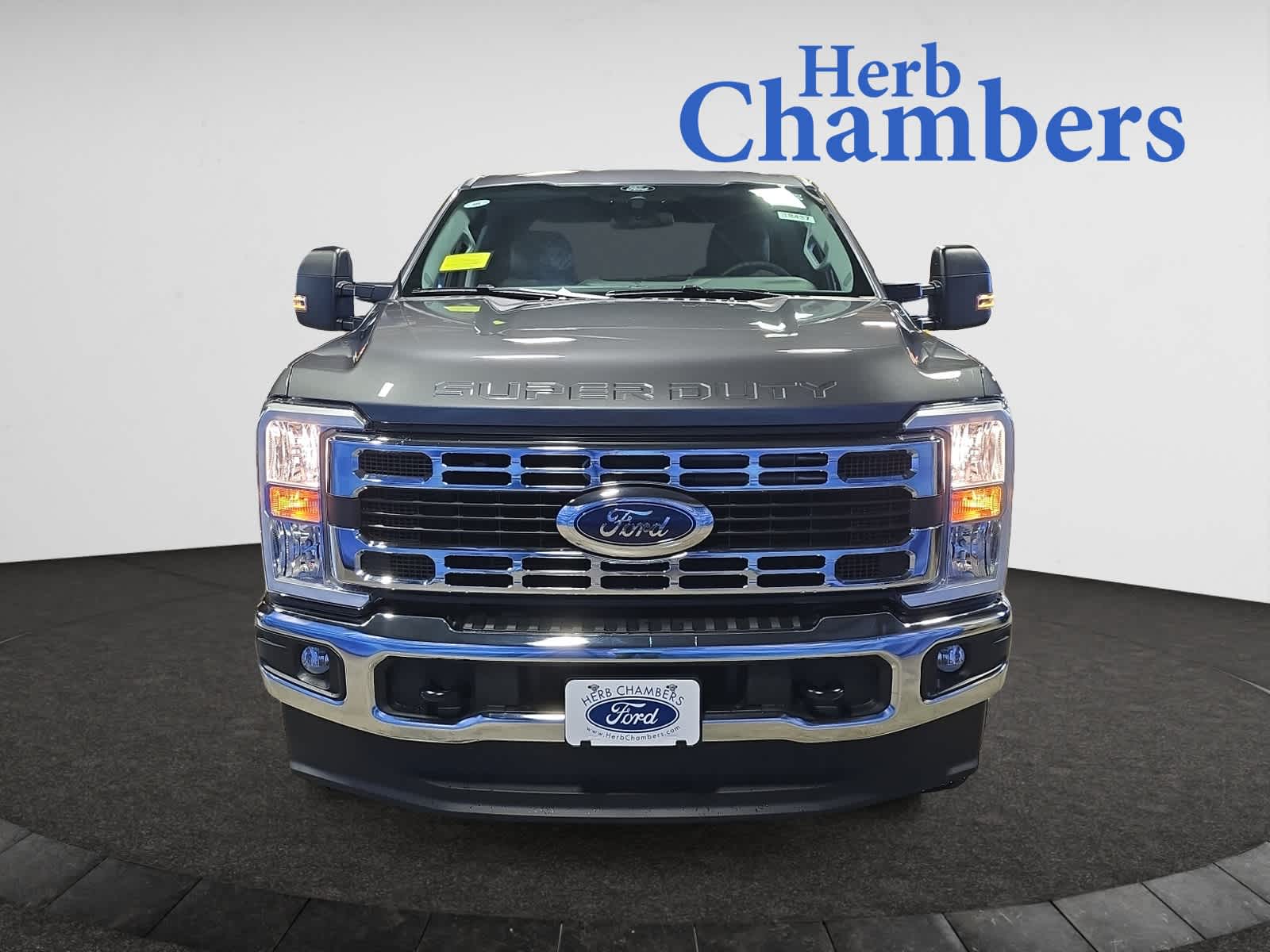 2026 Ford F-250 XLT photo 2