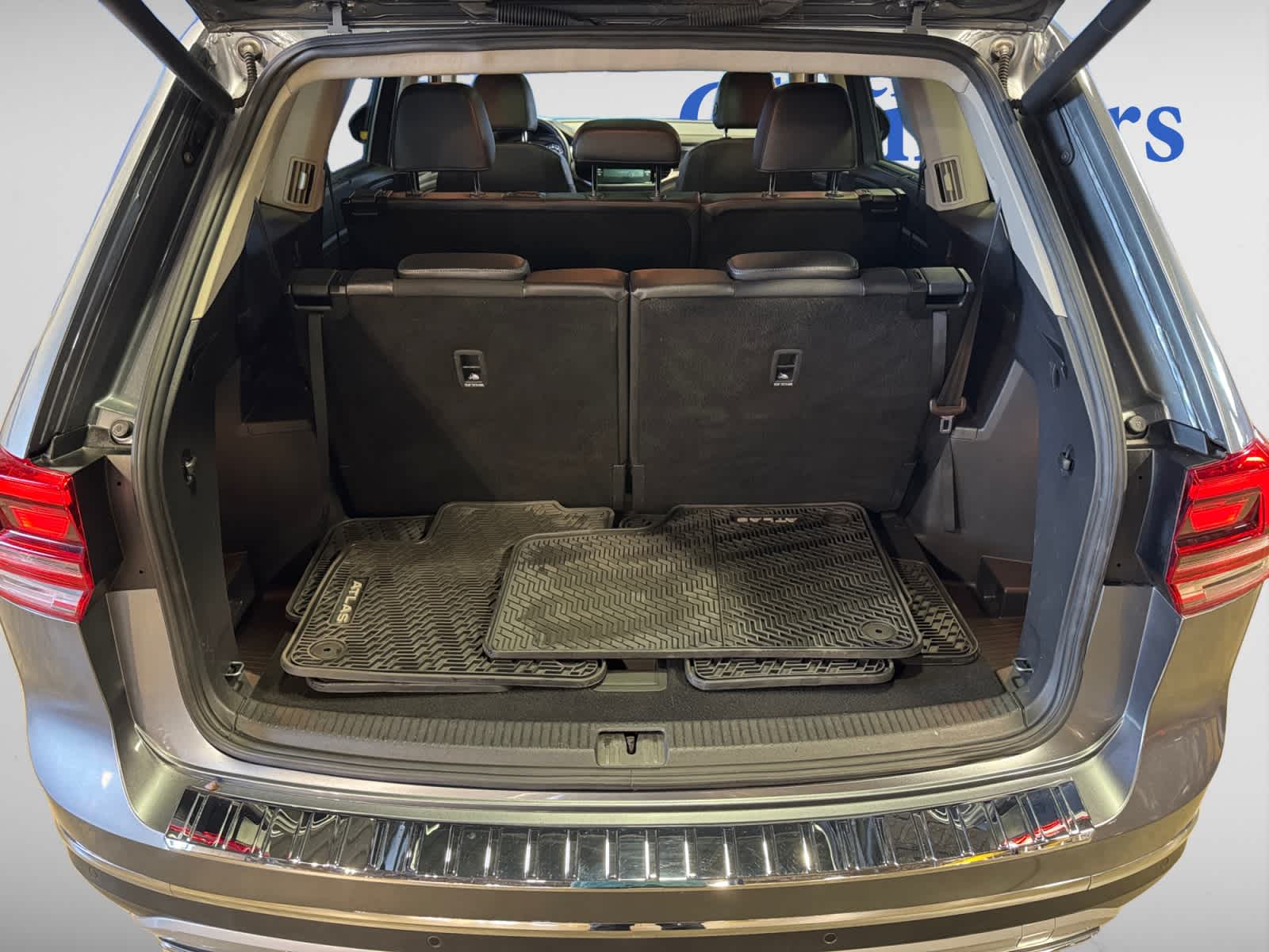 2018 Volkswagen Atlas V6 SEL photo 4