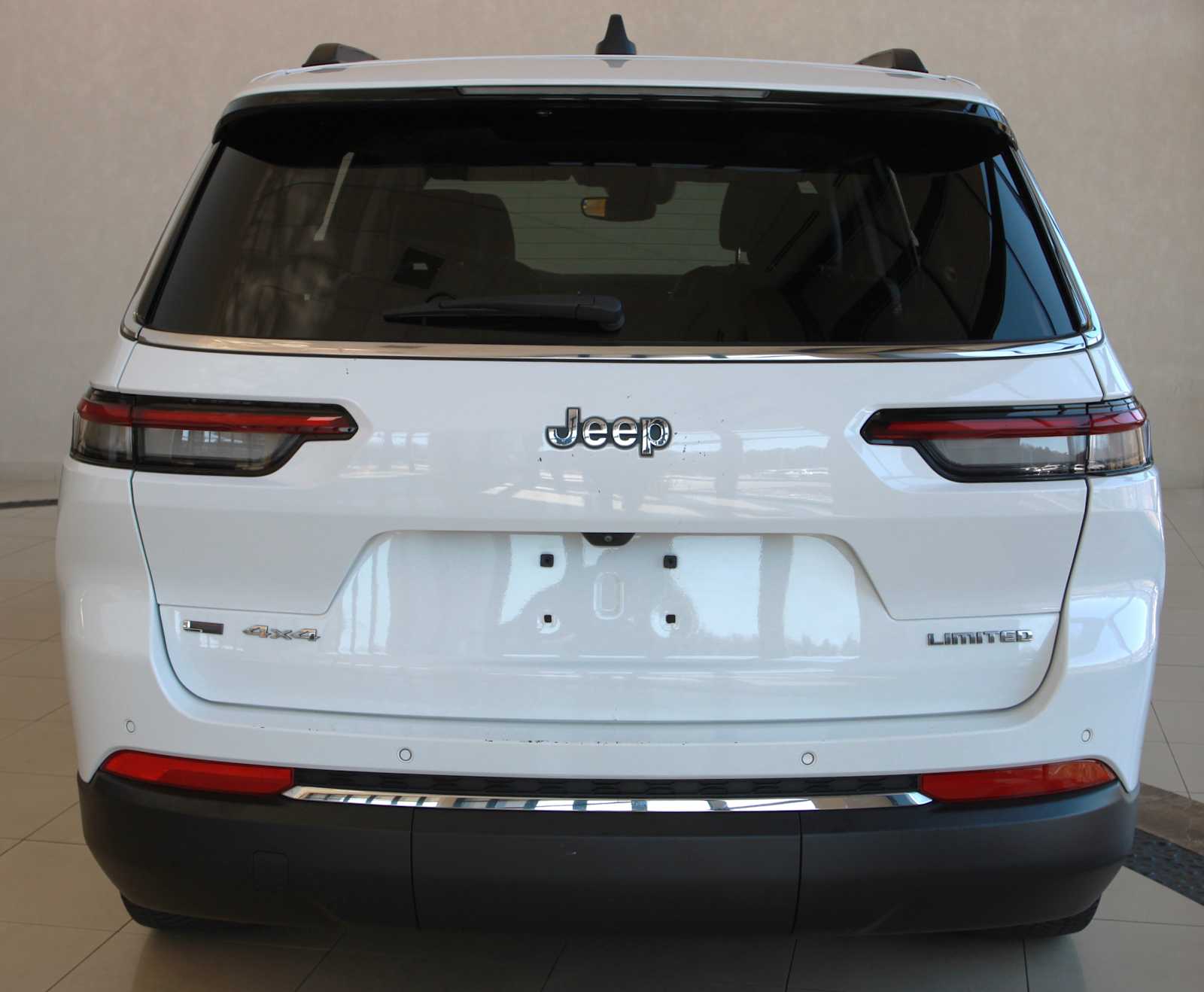 used 2021 Jeep Grand Cherokee L car, priced at $25,361