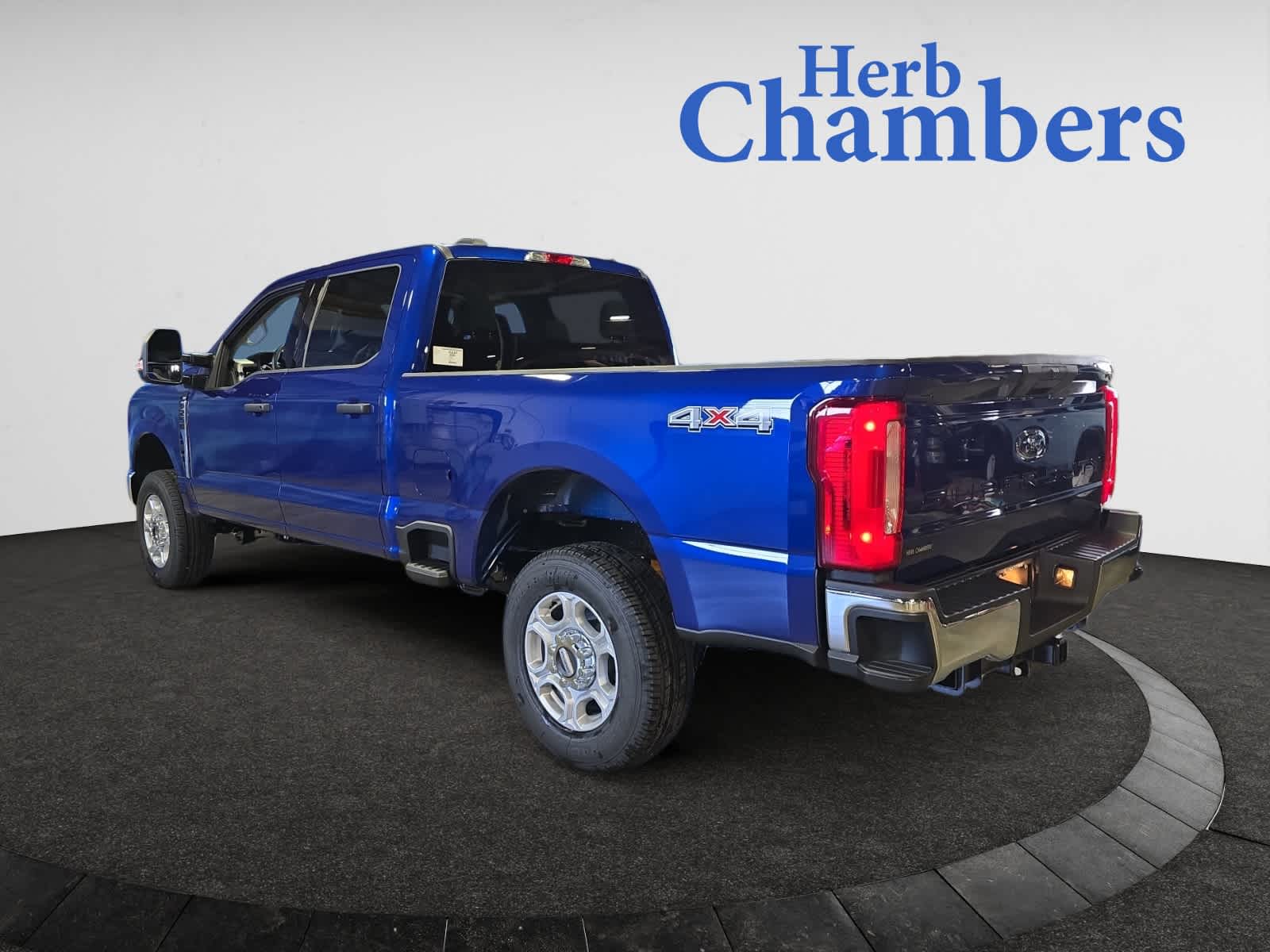 2026 Ford F-250 XLT photo 3