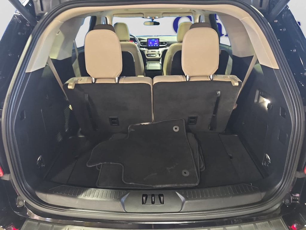 Used 2023 Ford Explorer XLT SUV
