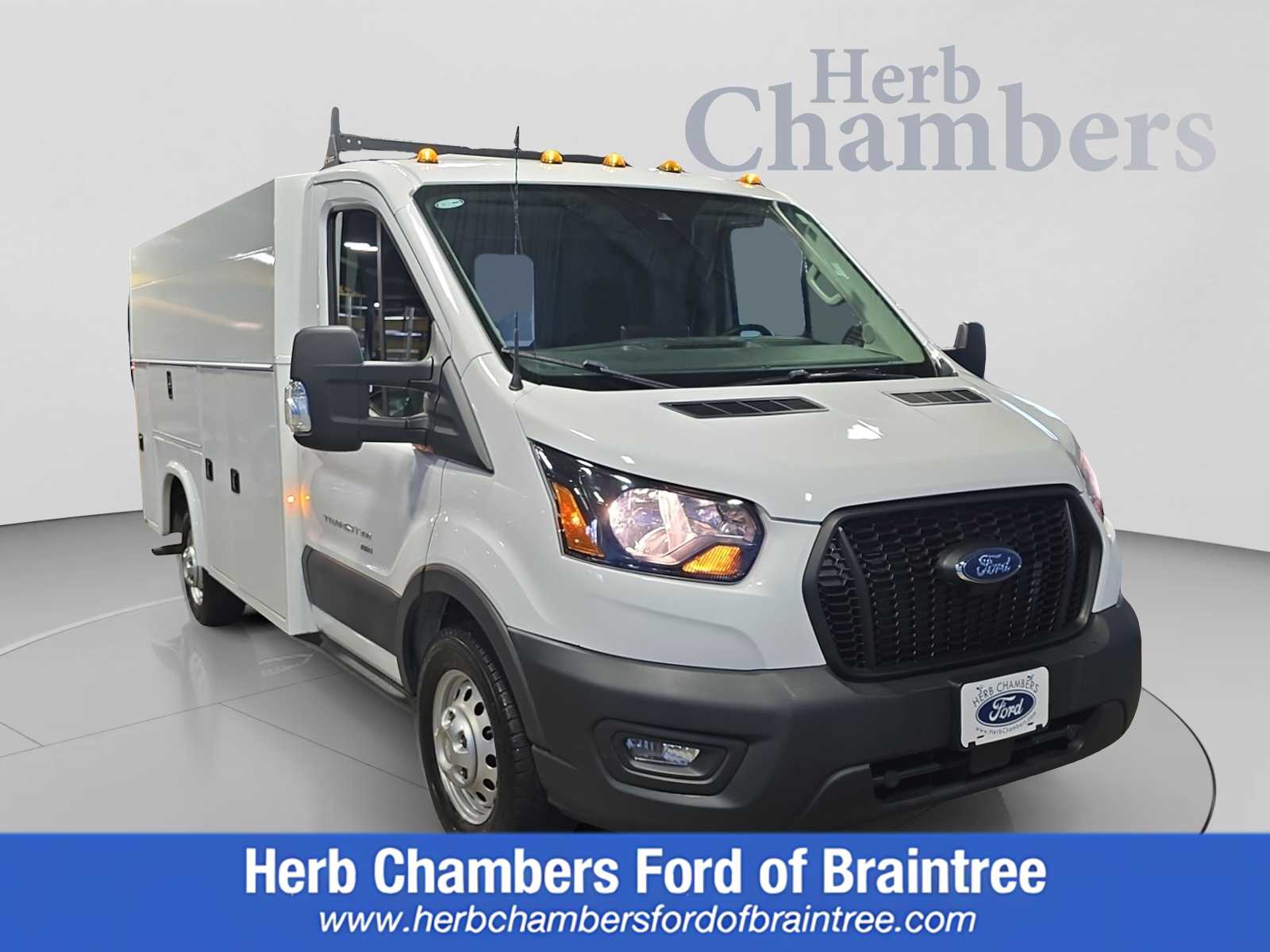  Ford Transit-350 Cutaway