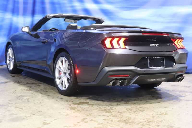 2024 Ford Mustang GT Premium Convertible photo 3
