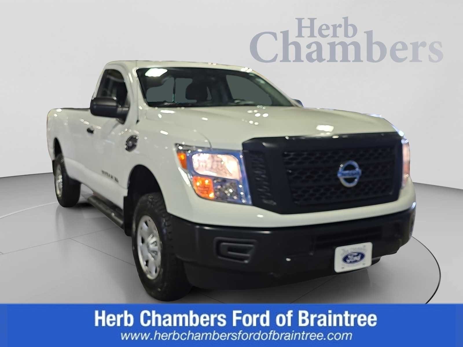 Glacier White 2018 Nissan Titan Pickup Truck  Automatic