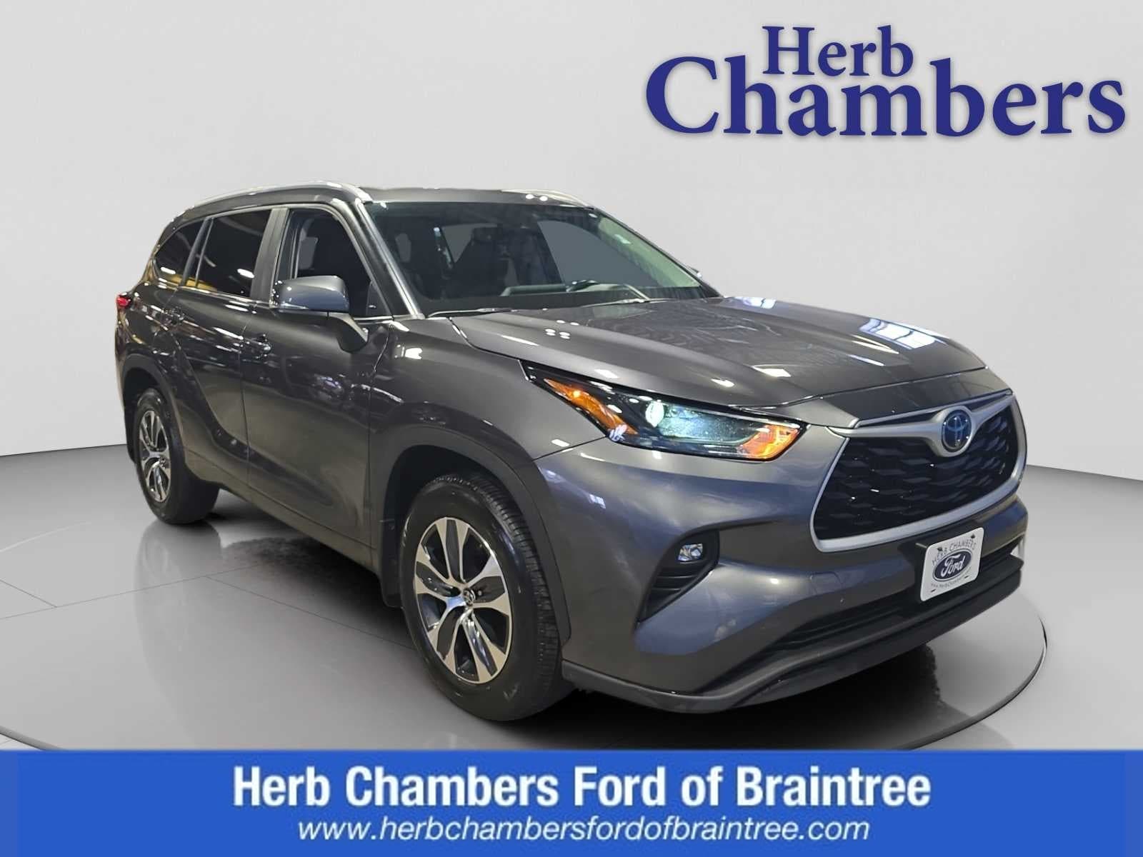 used 2023 Toyota Highlander car, priced at $31,188