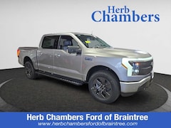 New 2025 Ford F-150 Lightning Flash 4WD Supercrew 5.5 Box Truck Braintree, MA