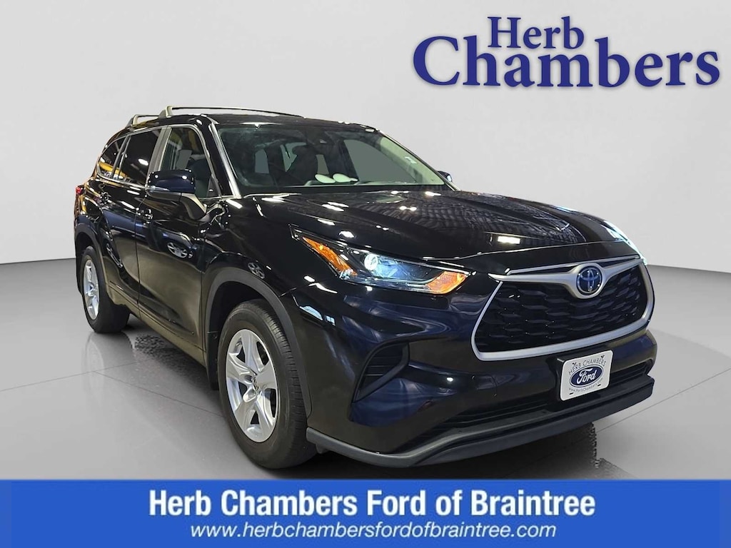 Used 2023 Toyota Highlander L SUV