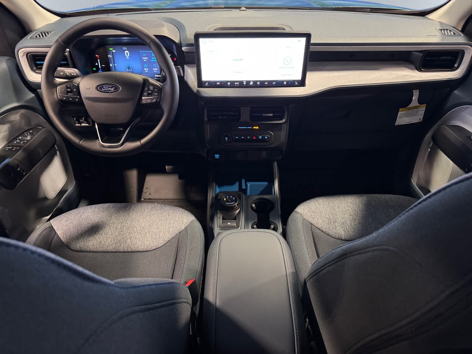 2025 Ford Maverick XLT photo 2