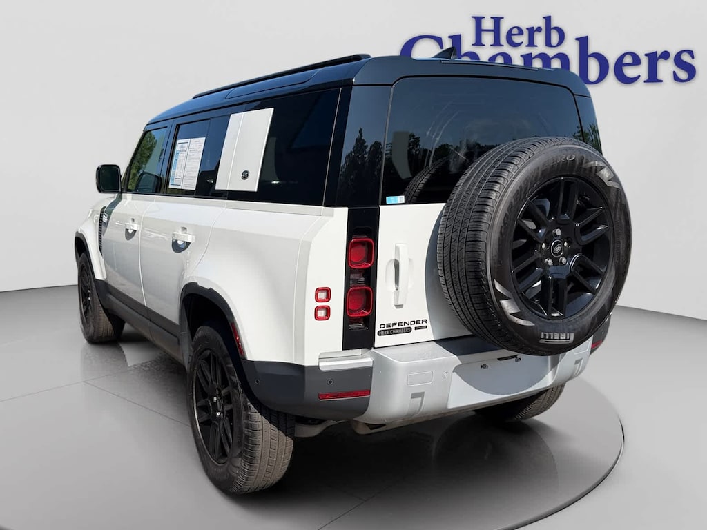 Used 2023 Land Rover Defender SE SUV
