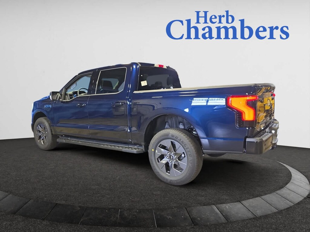 New 2025 Ford F-150 Lightning Flash 4WD Supercrew 5.5 Box Truck