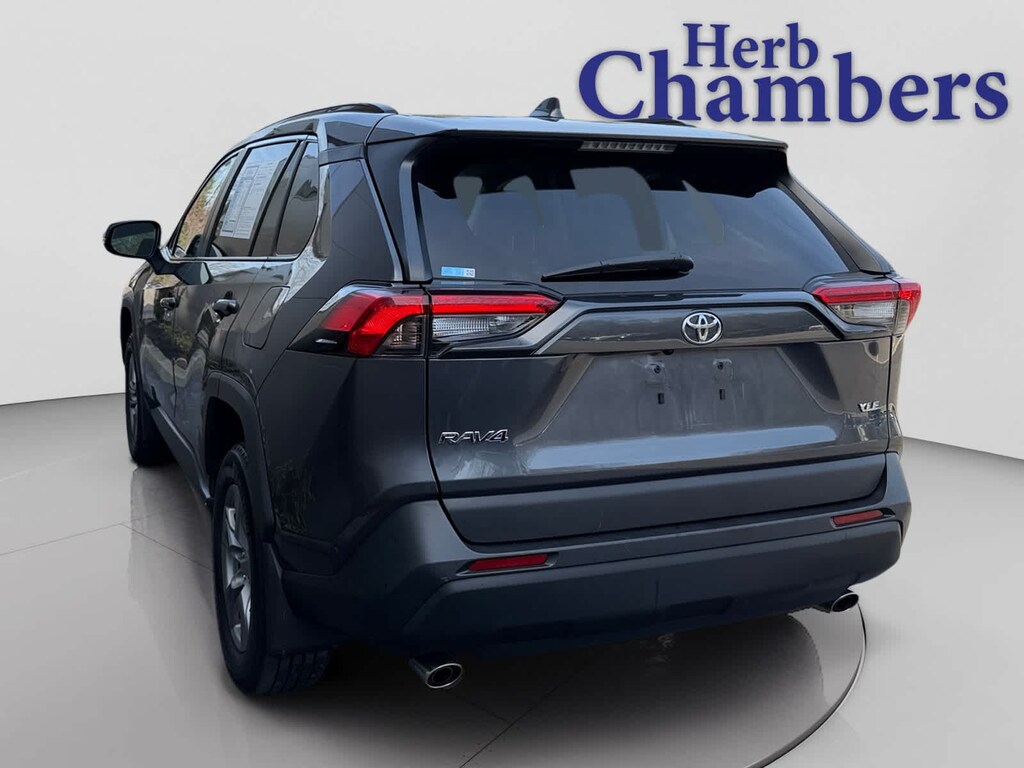 Used 2022 Toyota RAV4 XLE SUV