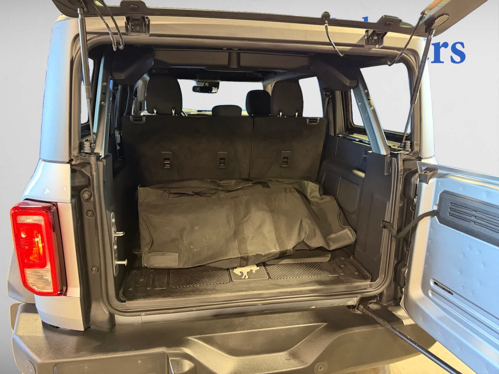 2023 Ford Bronco Big Bend photo 2