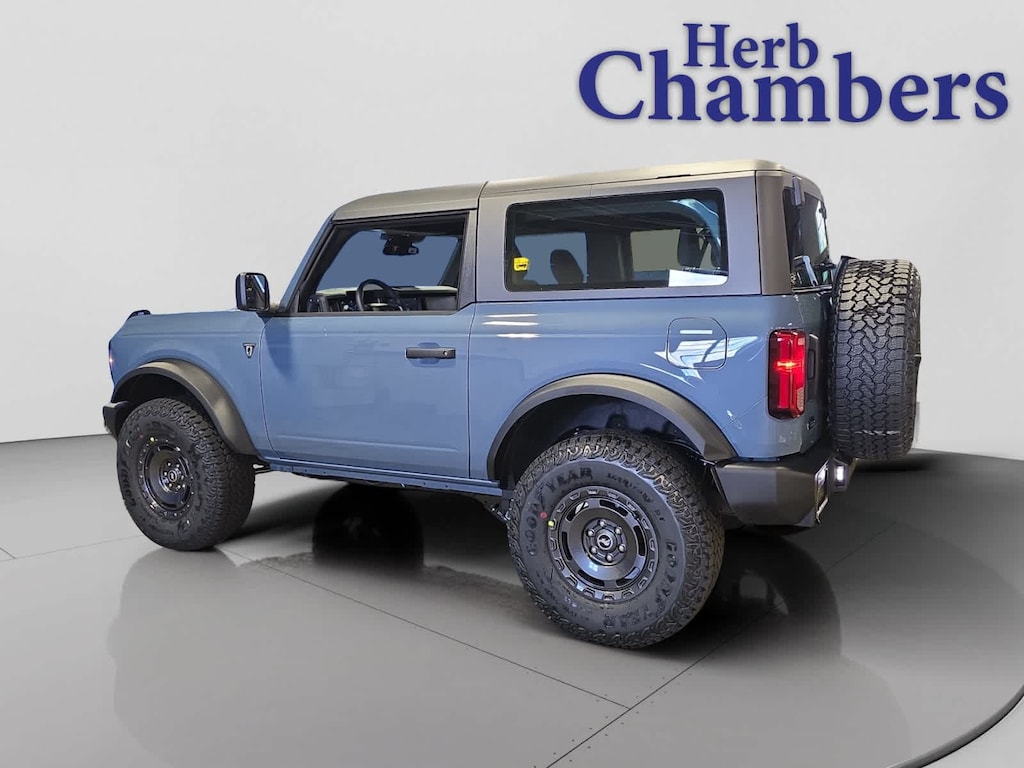 New 2025 Ford Bronco Base SUV