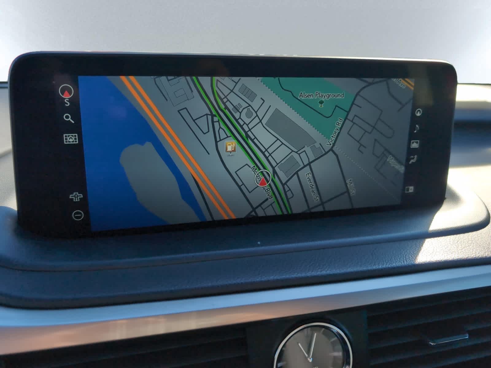 used 2022 Lexus RX 350L car, priced at $31,747