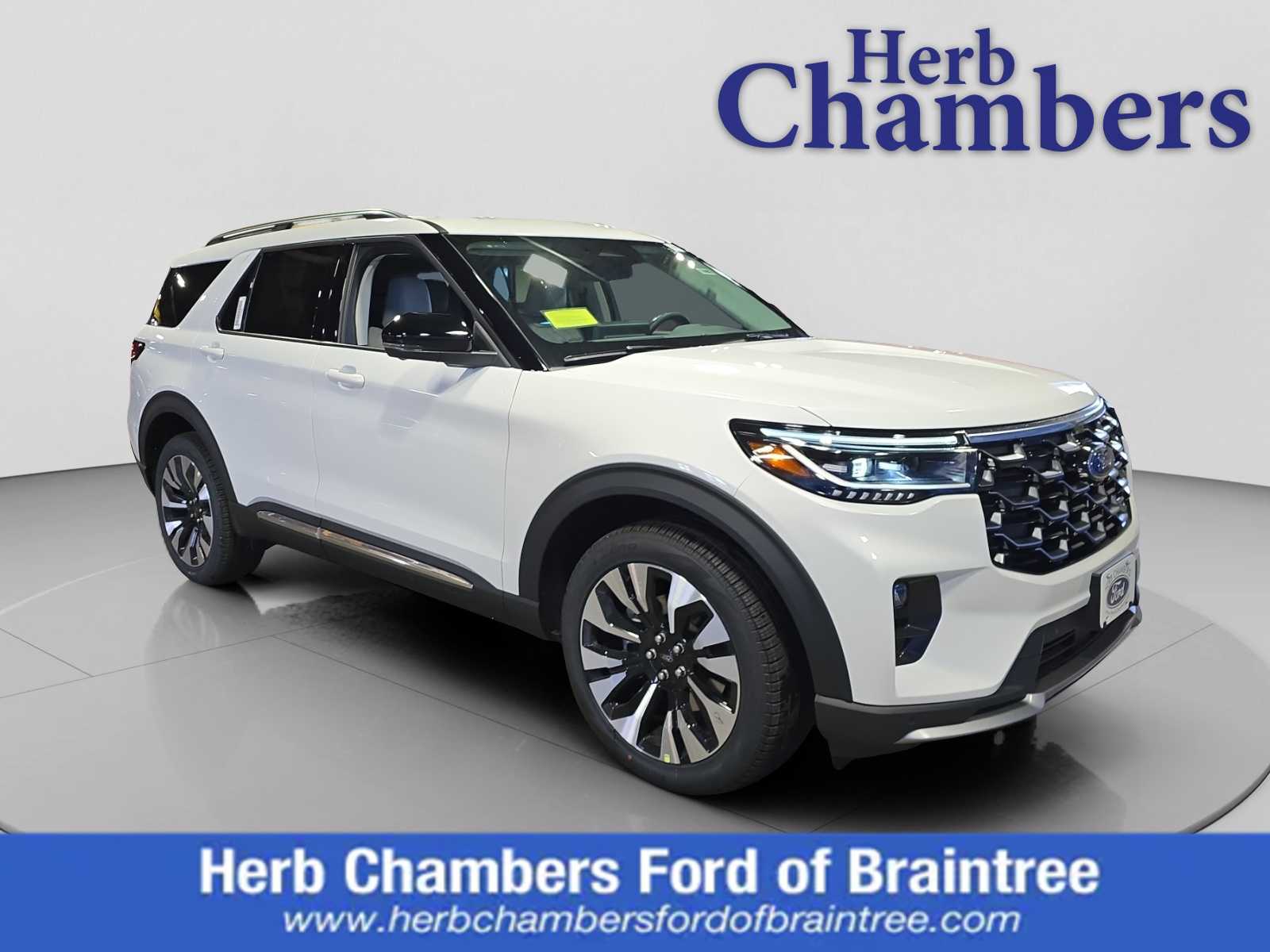 2026 Ford Explorer Platinum's photo