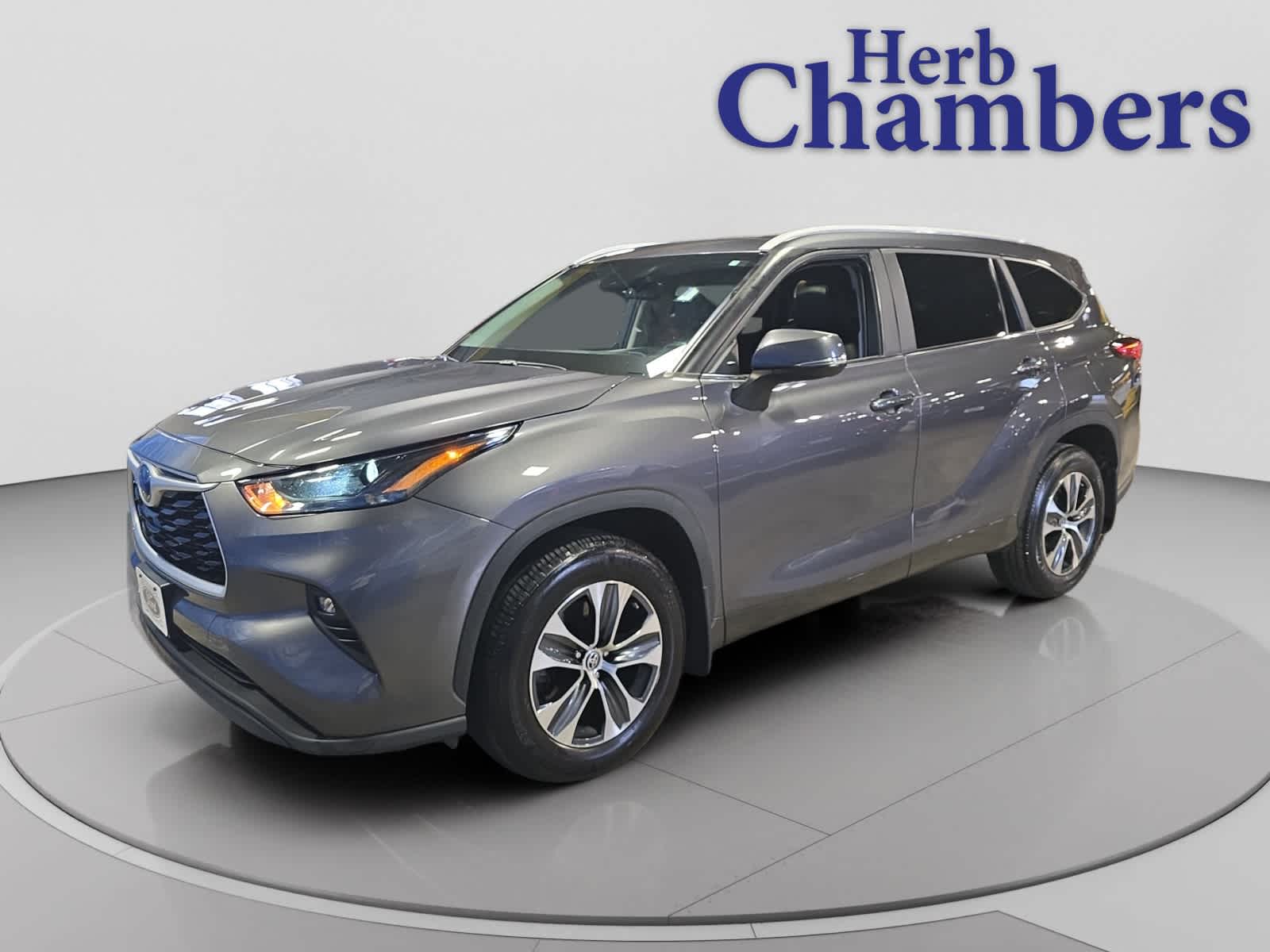 used 2023 Toyota Highlander car, priced at $31,188