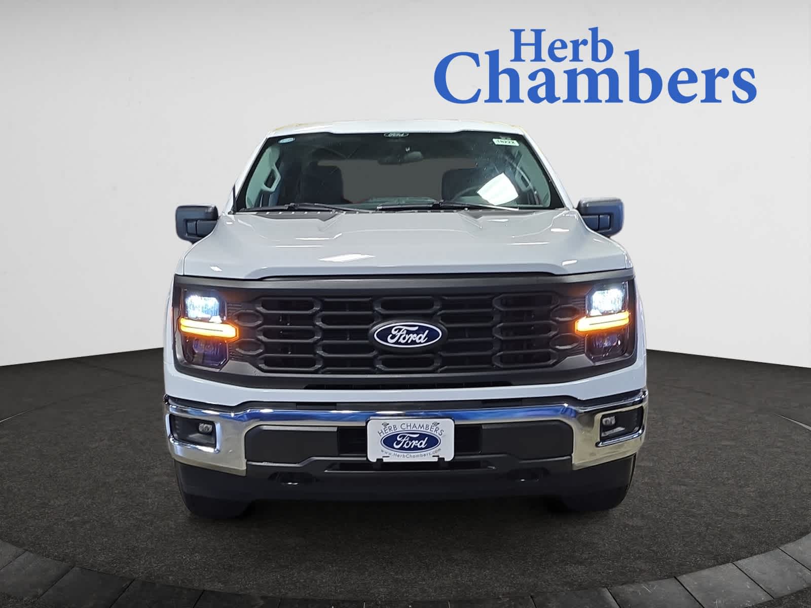 2025 Ford F-150 XL photo 2