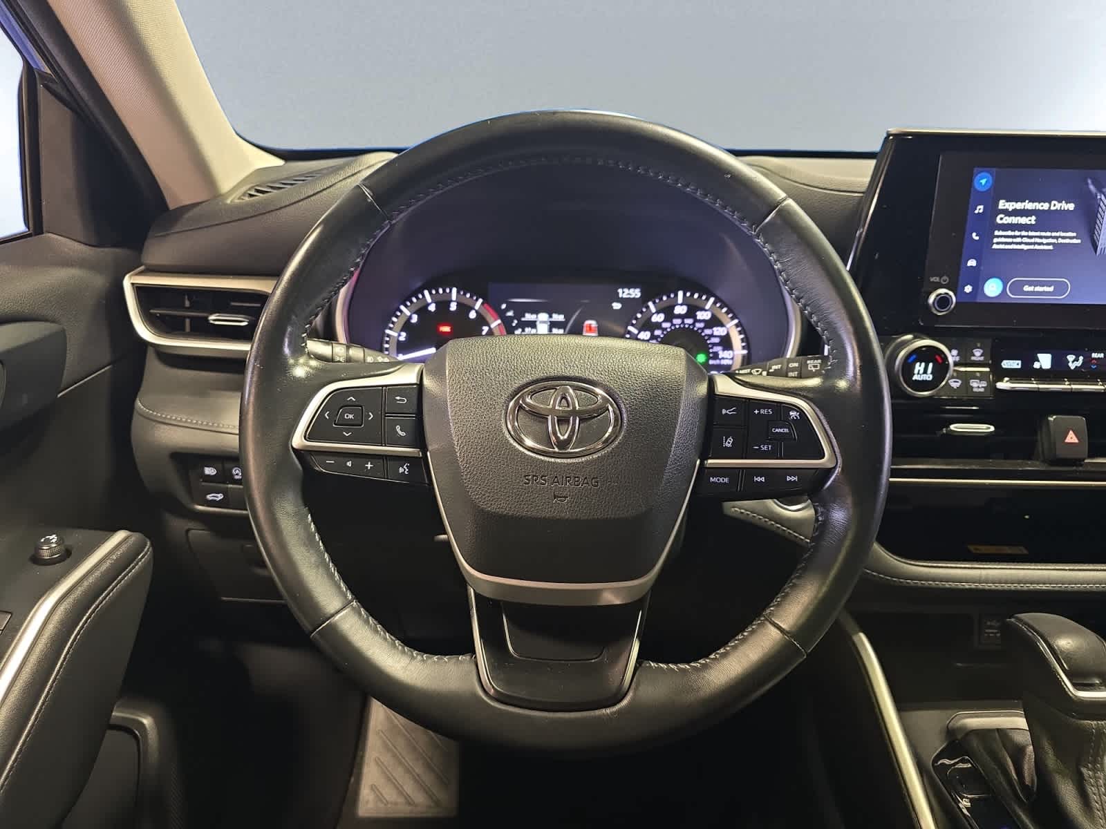 used 2023 Toyota Highlander car, priced at $31,188