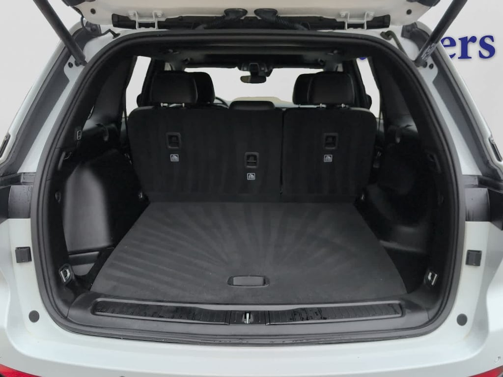 Used 2023 Jeep Grand Cherokee Altitude SUV