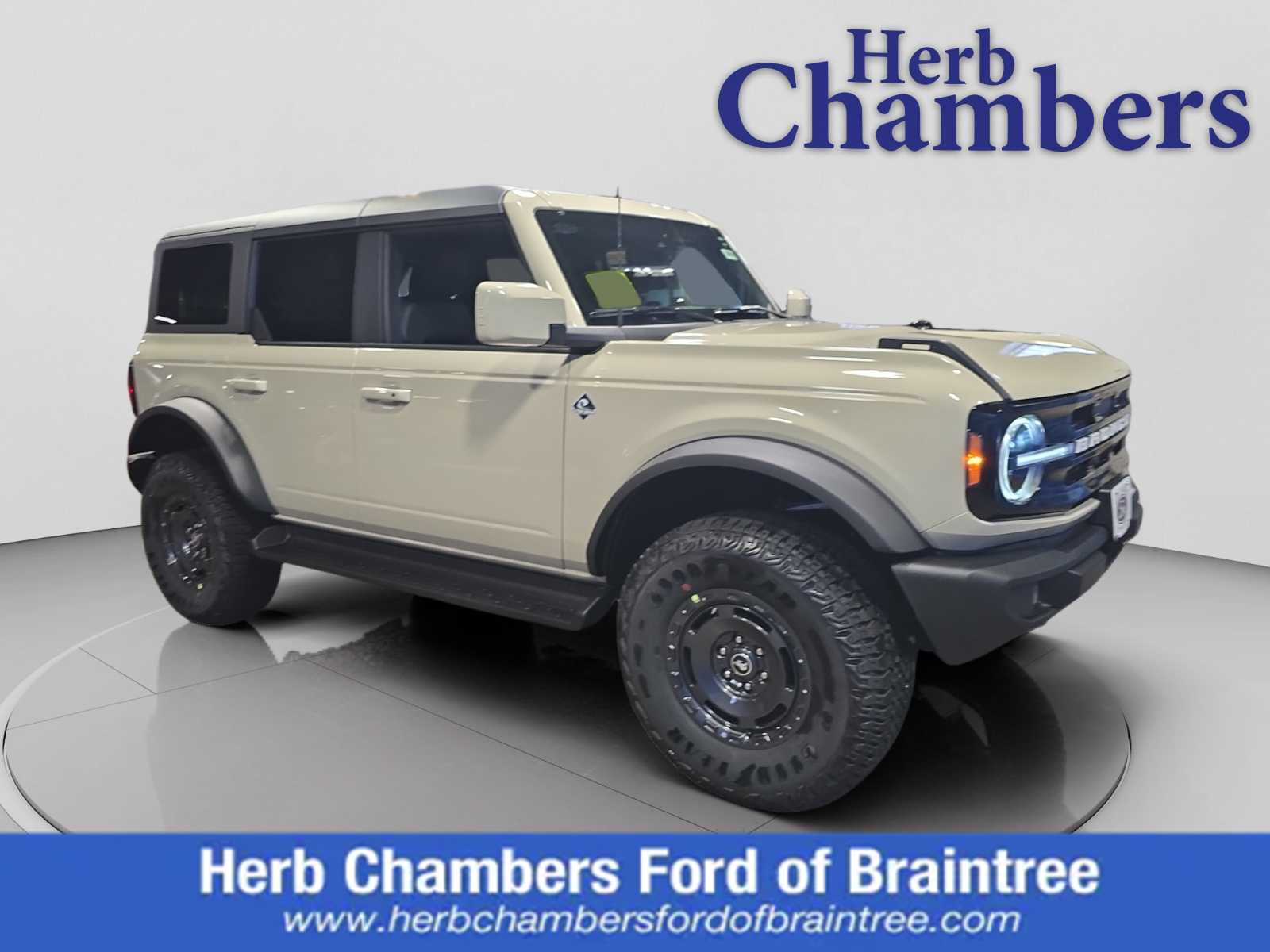 2025 Ford Bronco 4-Door Outer Banks's photo