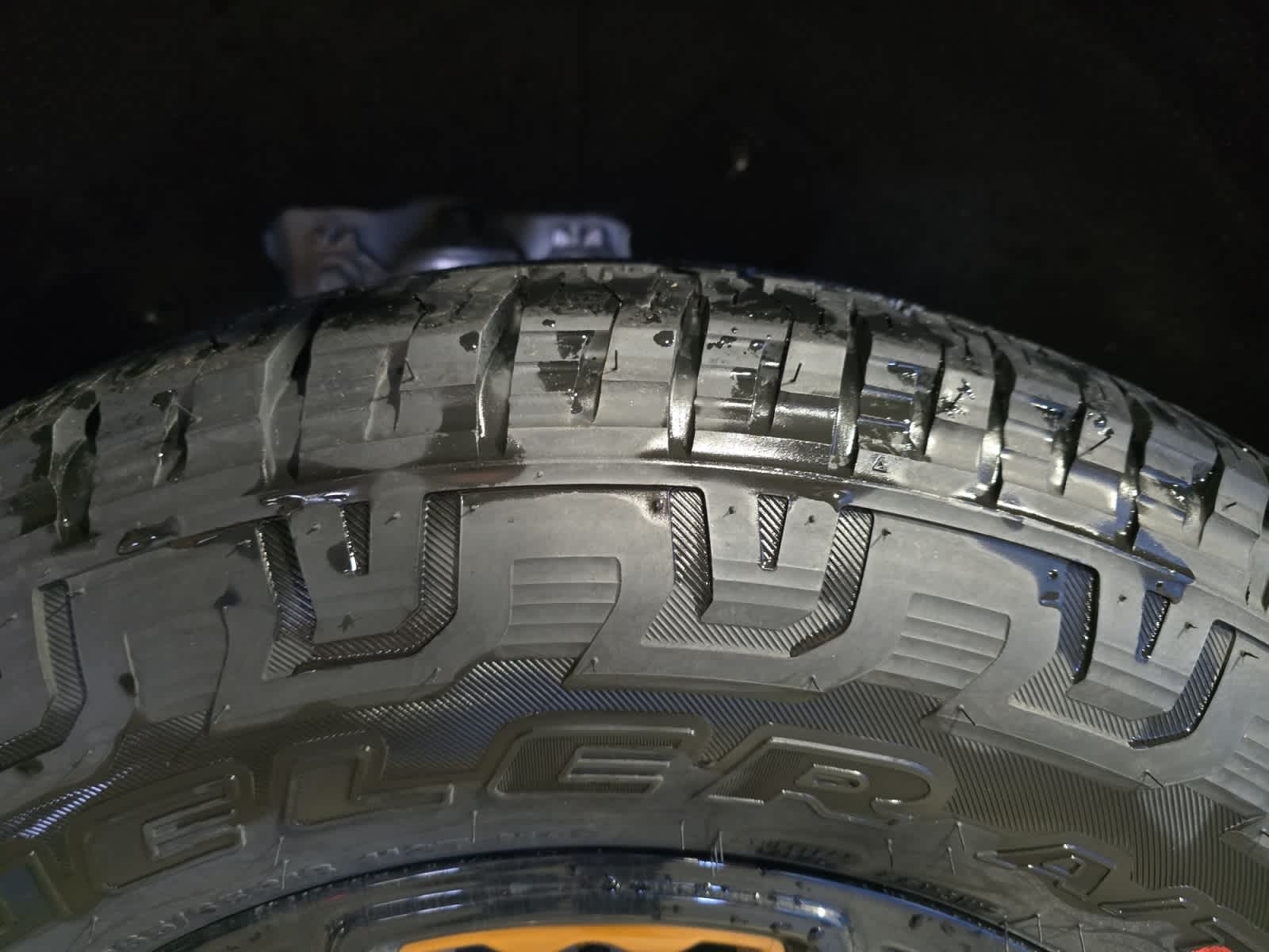 2026 Ford Explorer Tremor - Photo 9