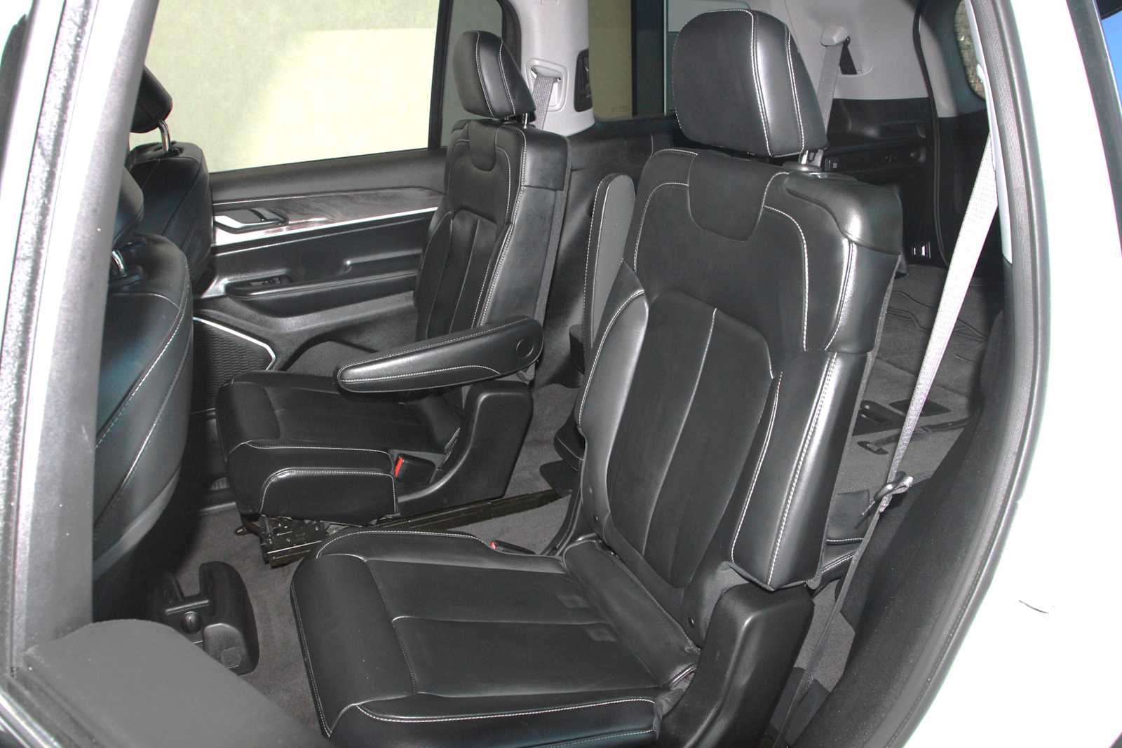 used 2021 Jeep Grand Cherokee L car, priced at $25,361