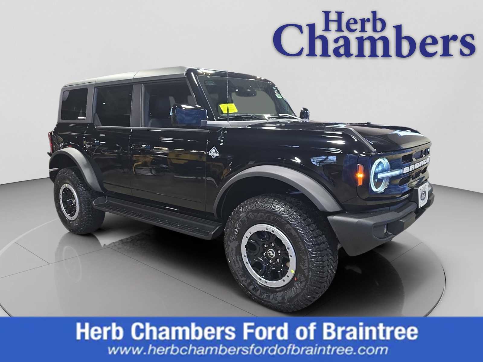 2025 Ford Bronco 4-Door Outer Banks's photo