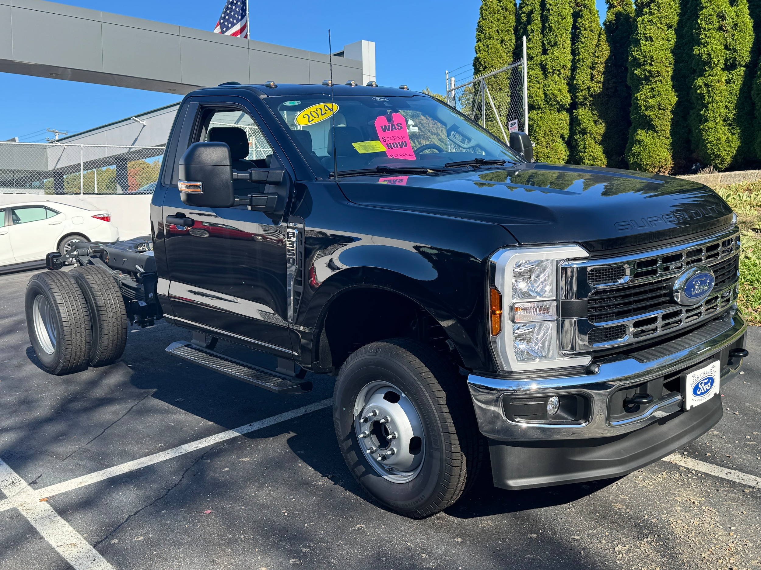 2024 Ford F-350 Chassis Regular Cab 