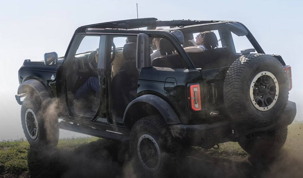 Ford%20Bronco%20out.png