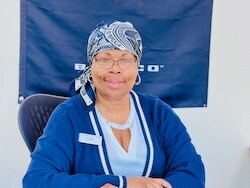 Staff member Karen Holland from ID_f44d2f