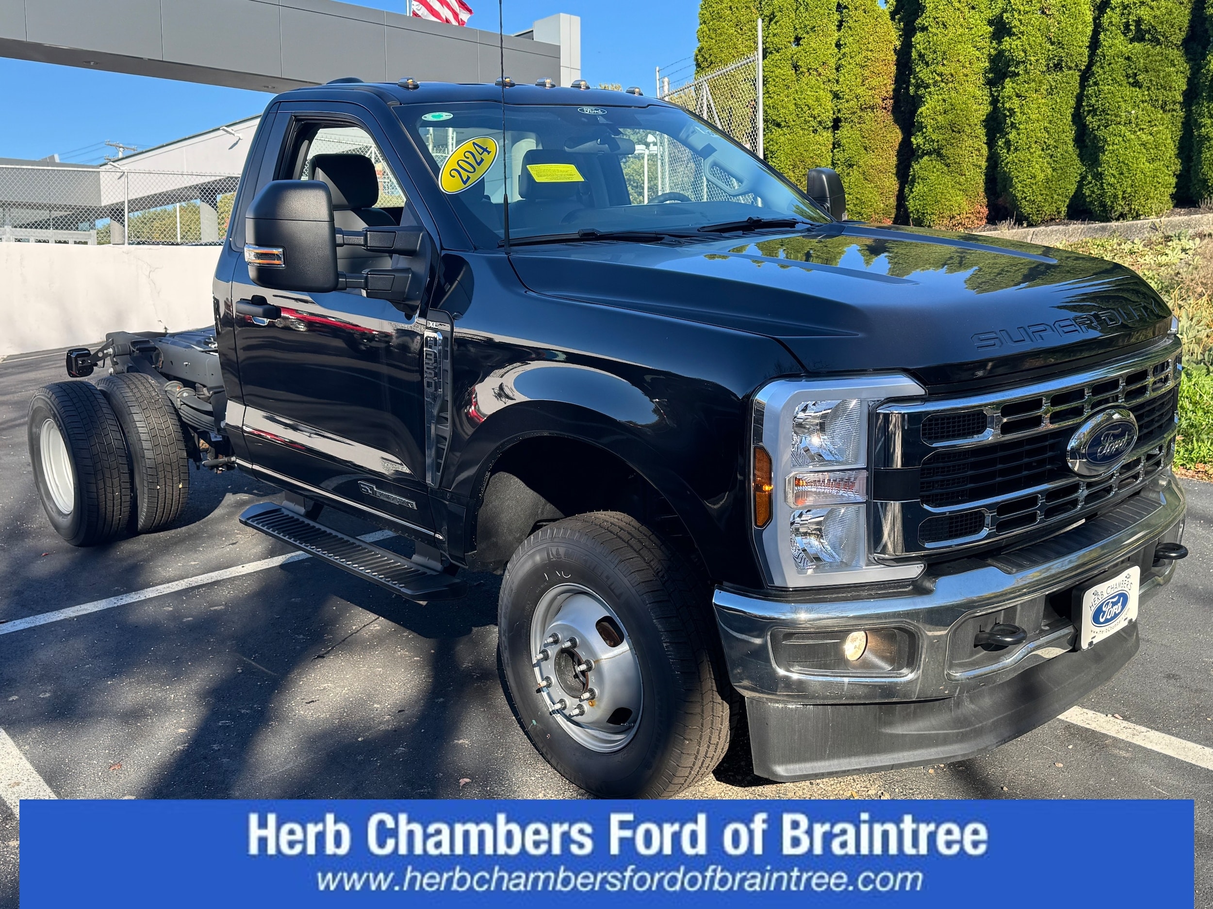 2024 Ford F-350 Chassis Regular Cab 