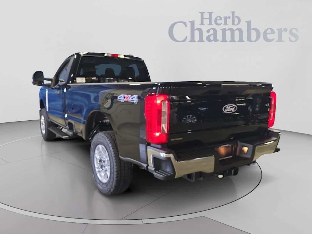 New 2027 Ford Super Duty F-250 Pickup XLT 4WD Reg Cab 8 Box Truck