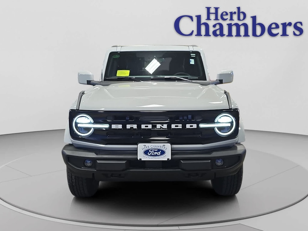 New 2026 Ford Bronco Outer Banks SUV