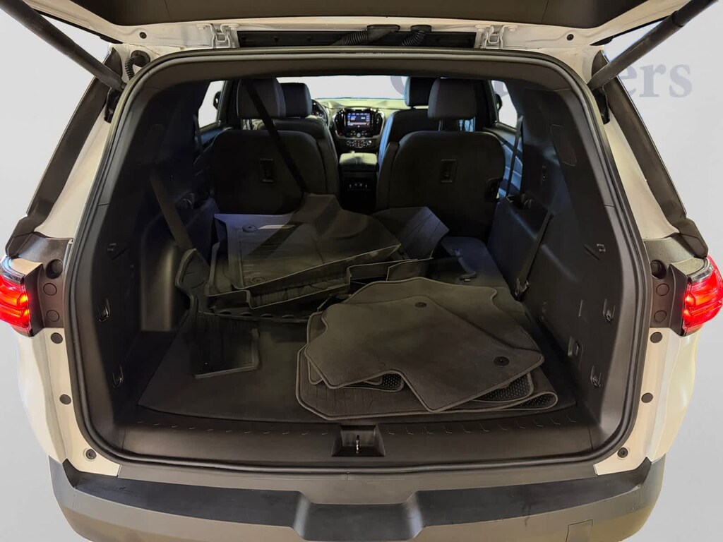 Used 2023 Chevrolet Traverse LT Leather SUV