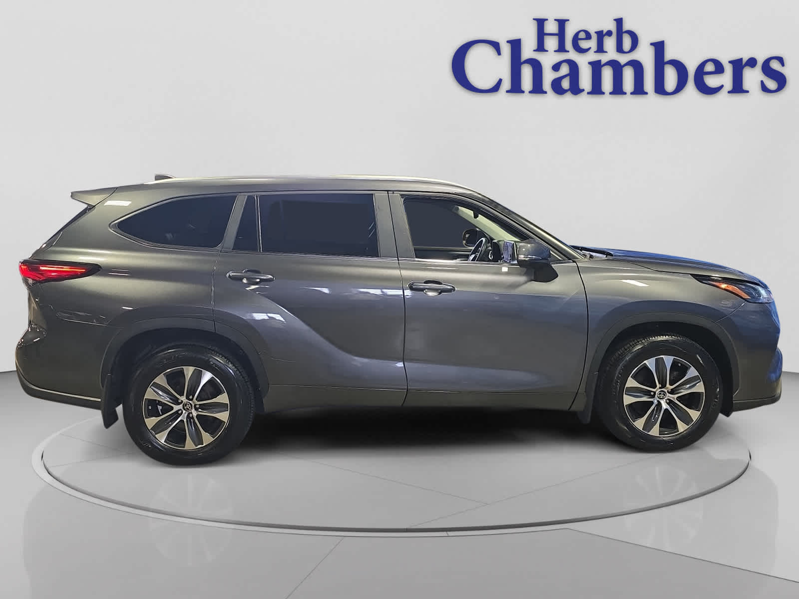 used 2023 Toyota Highlander car, priced at $31,188