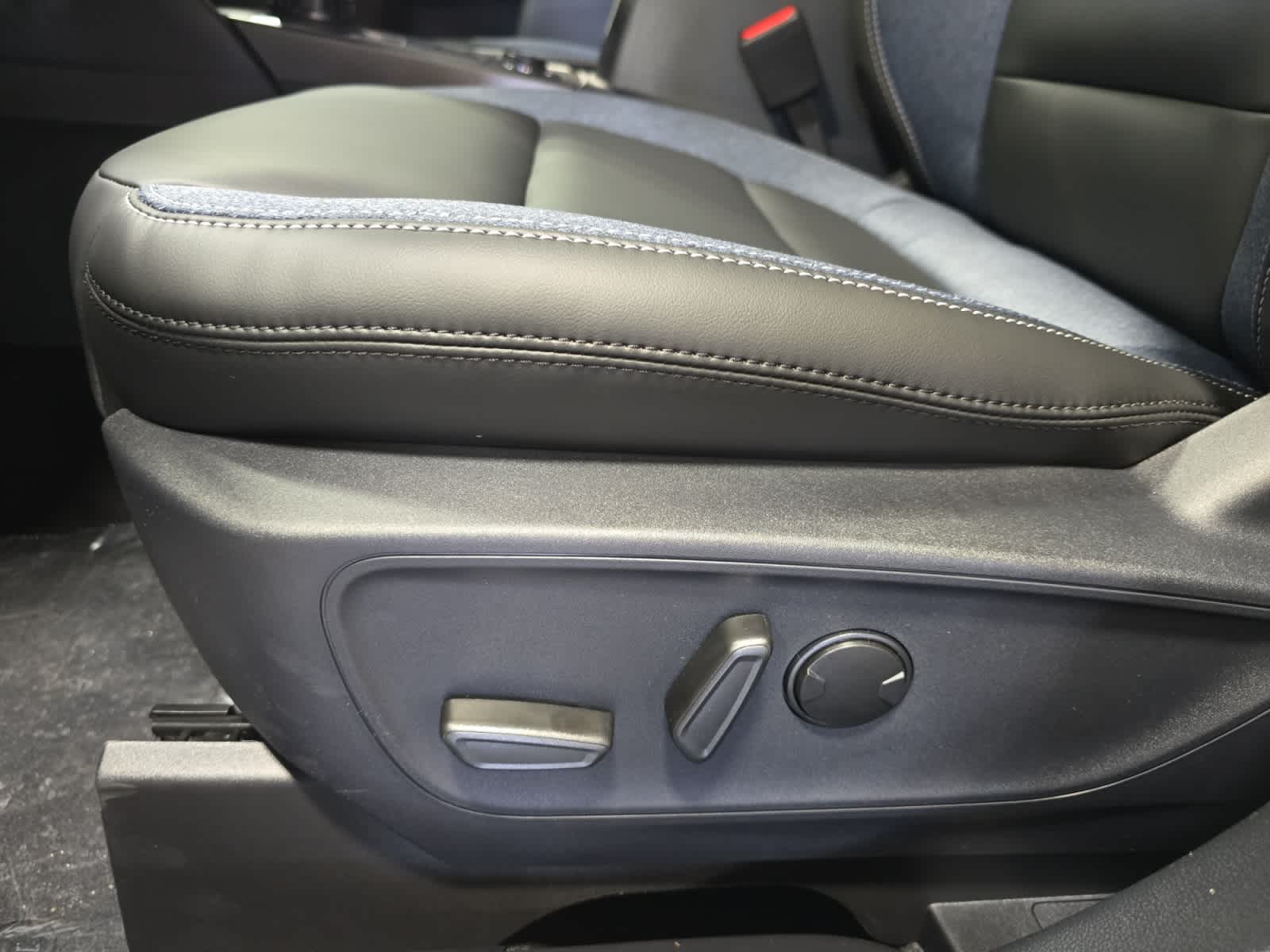 new 2025 Ford Bronco Sport car, priced at $39,095