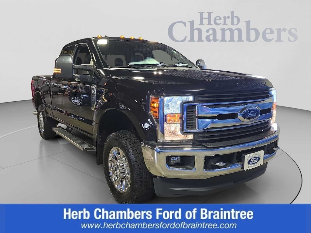 Used 2019 Ford F-350 XLT 4WD Supercab 6.75 Box Truck Super Cab