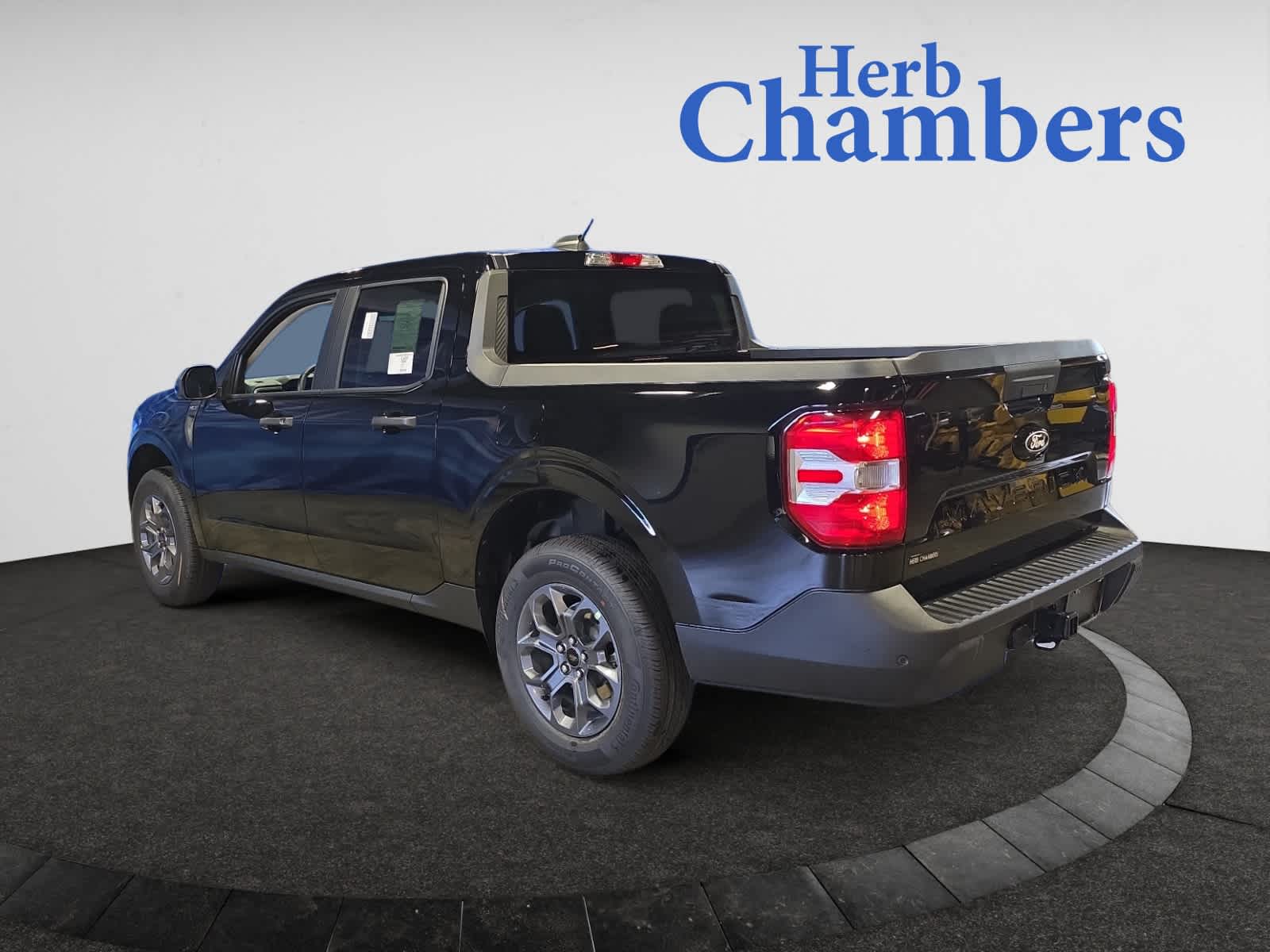 2025 Ford Maverick XLT photo 3