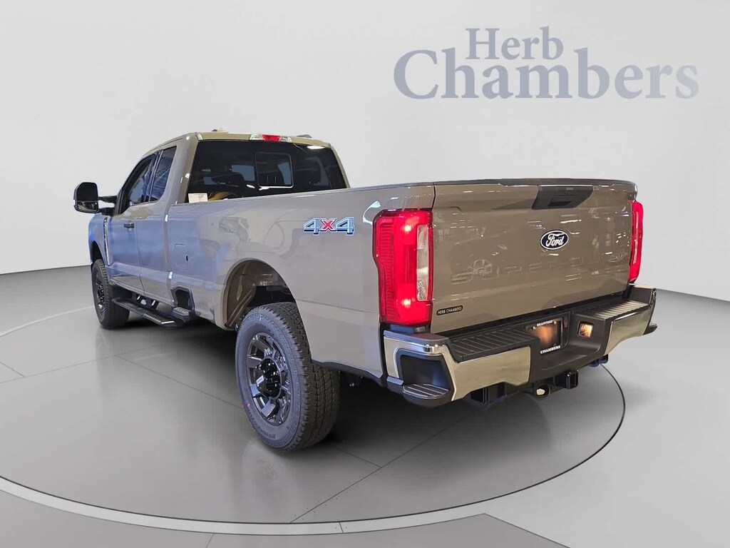 New 2027 Ford Super Duty F-350 SRW XLT Truck