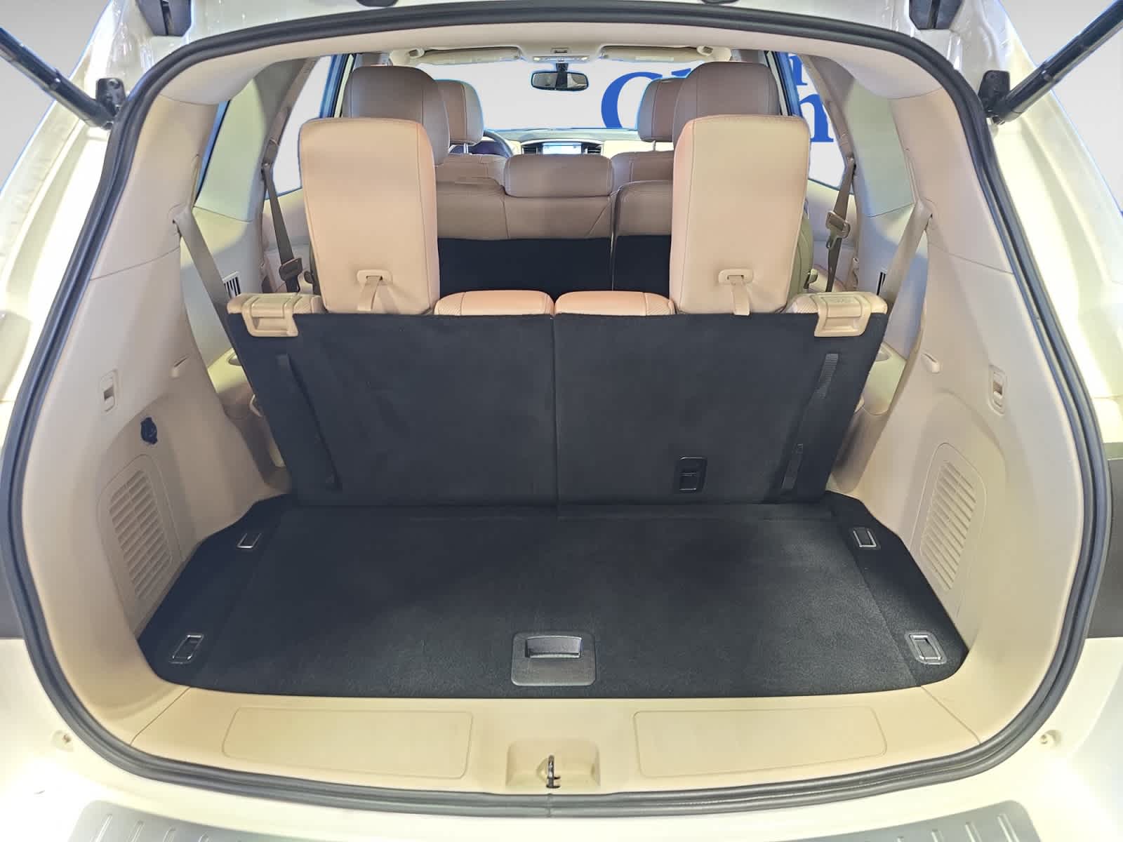 2018 Nissan Pathfinder Platinum photo 4