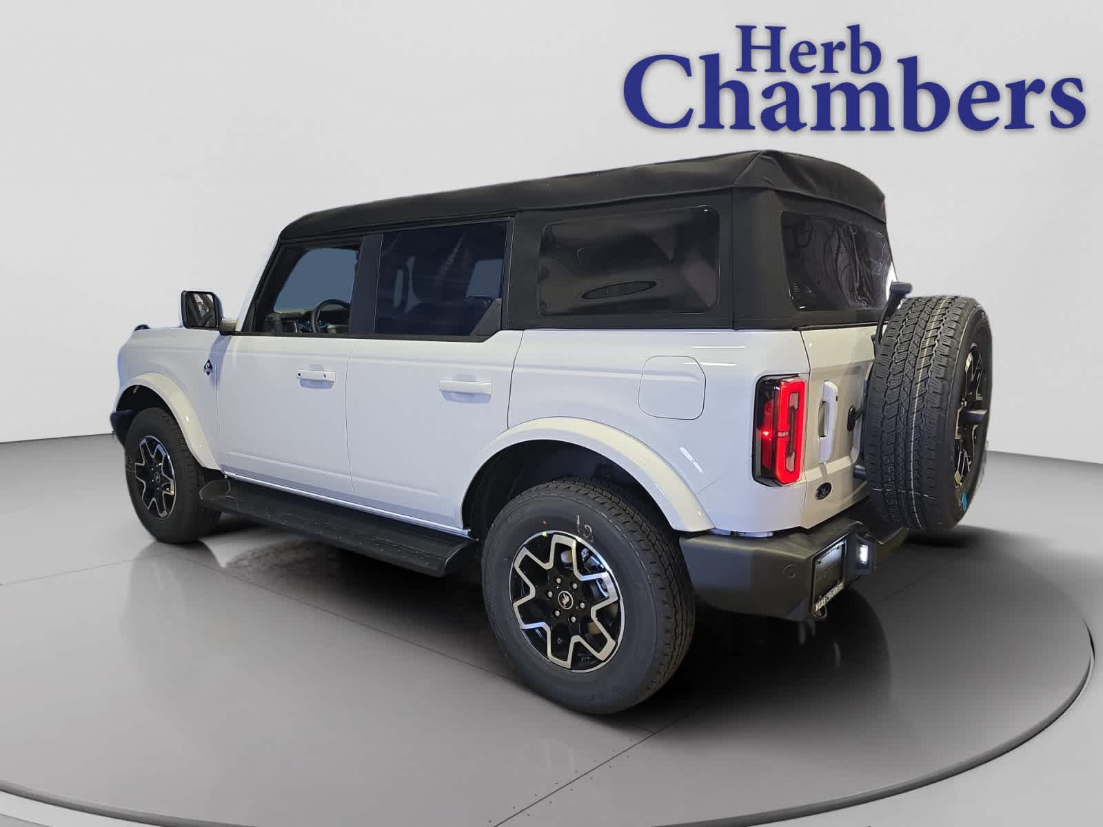 new 2025 Ford Bronco car, priced at $48,295