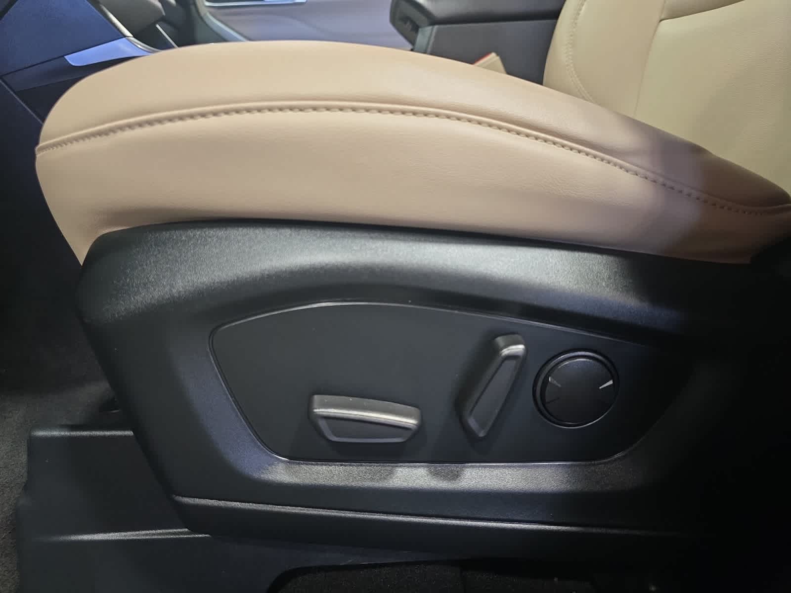 used 2023 Ford Explorer car, priced at $31,382