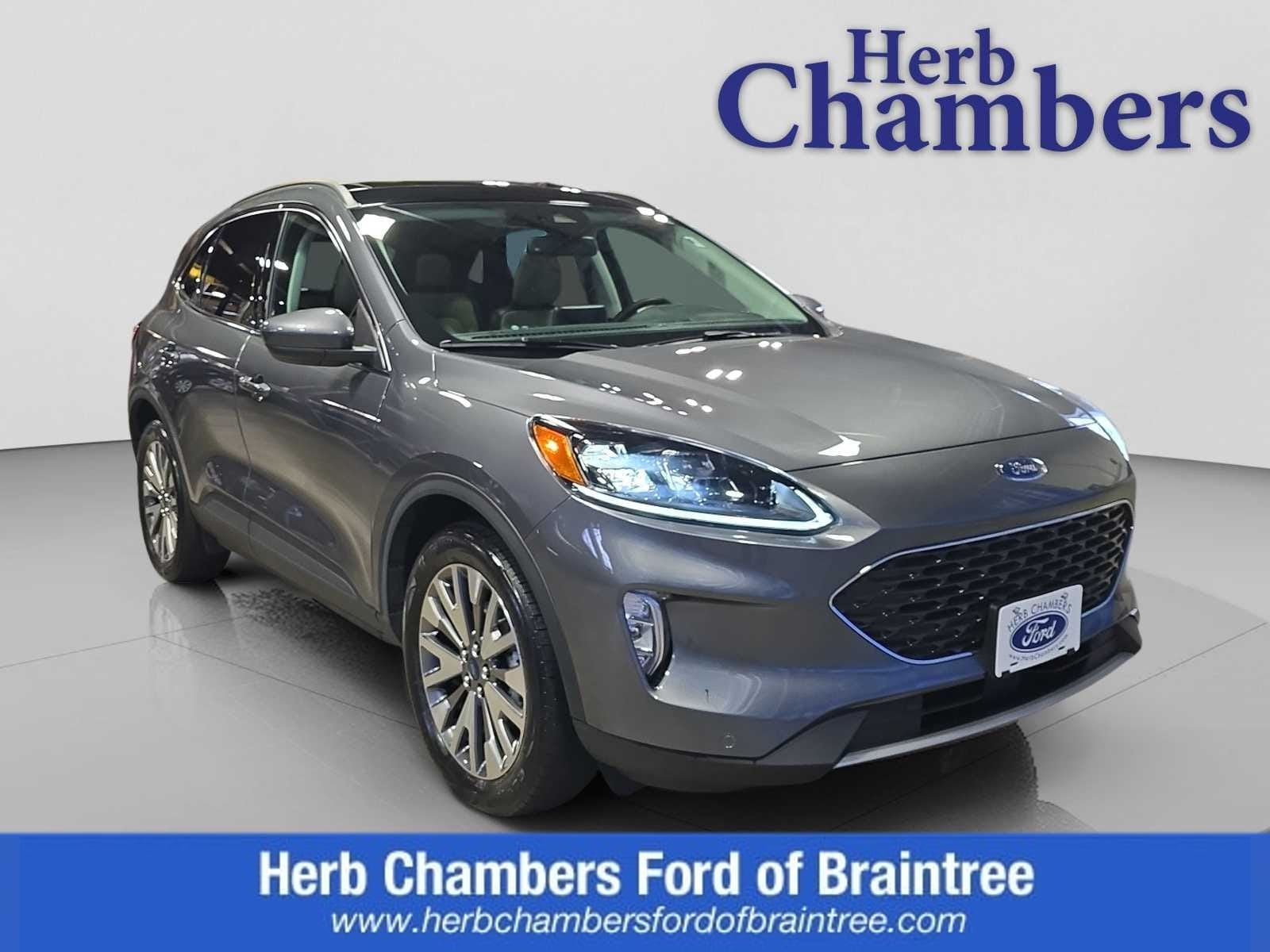 used 2022 Ford Escape car, priced at $25,394
