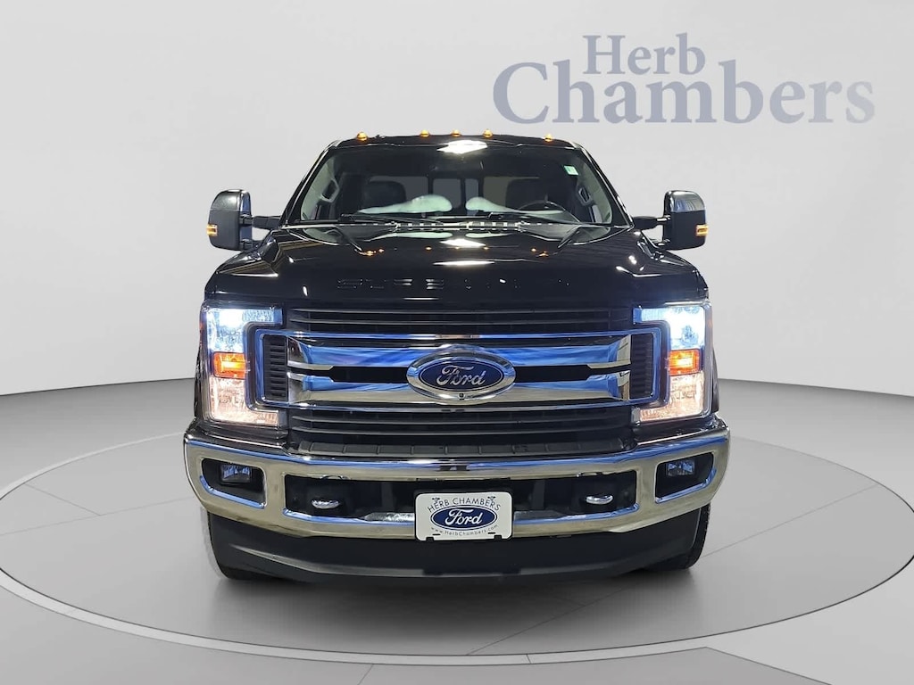 Used 2019 Ford F-350 XLT 4WD Supercab 6.75 Box Truck Super Cab