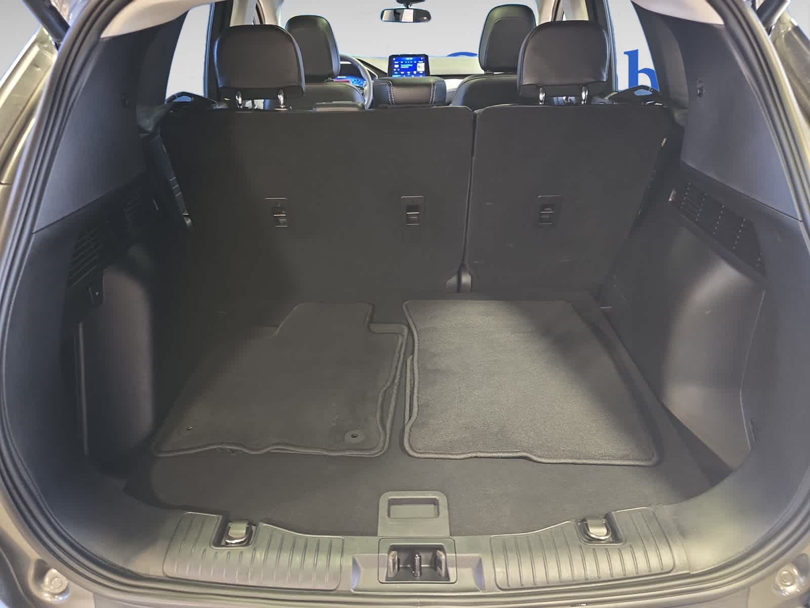 2022 Ford Escape SEL photo 4