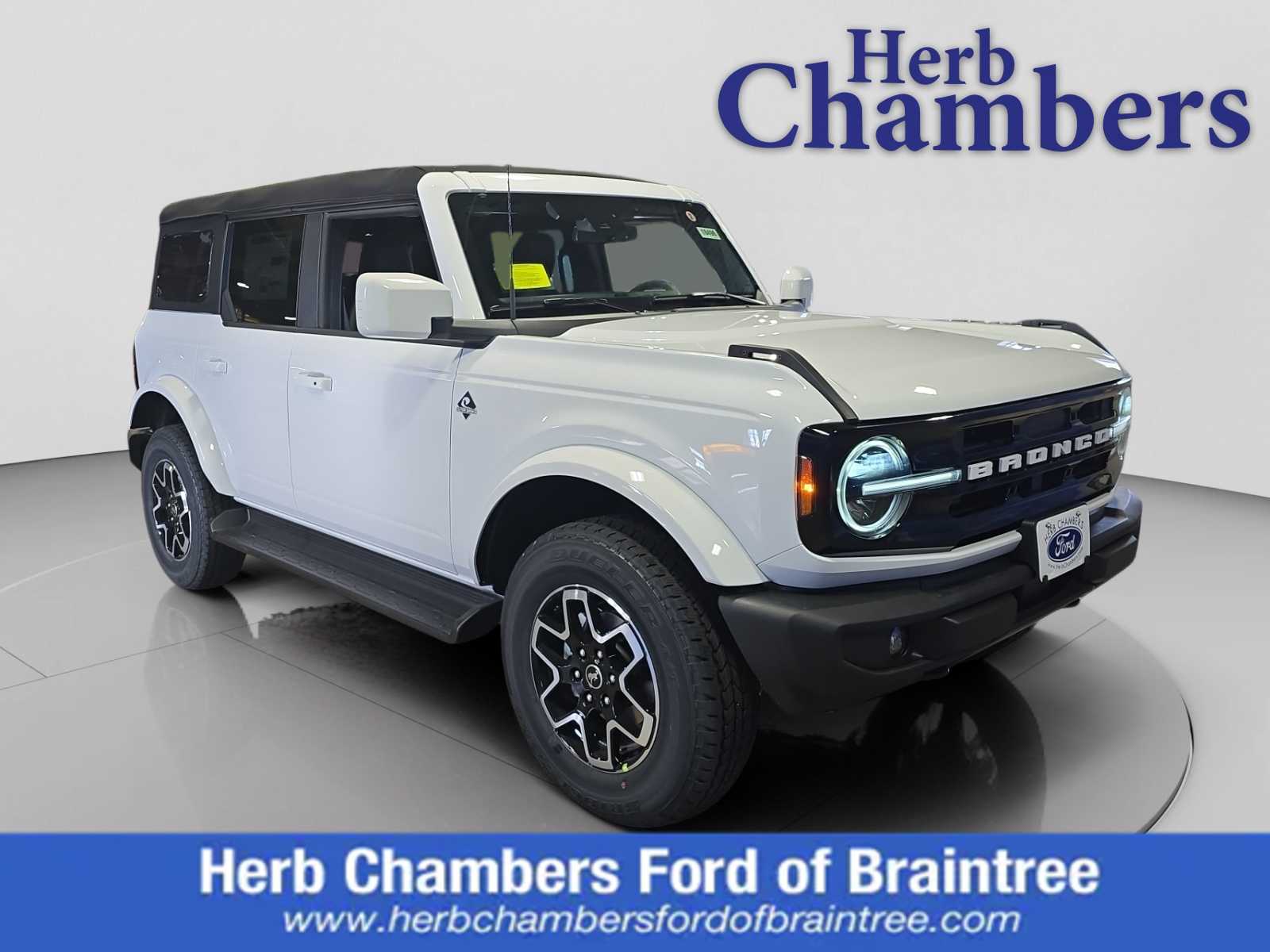 2025 Ford Bronco 4-Door Outer Banks's photo