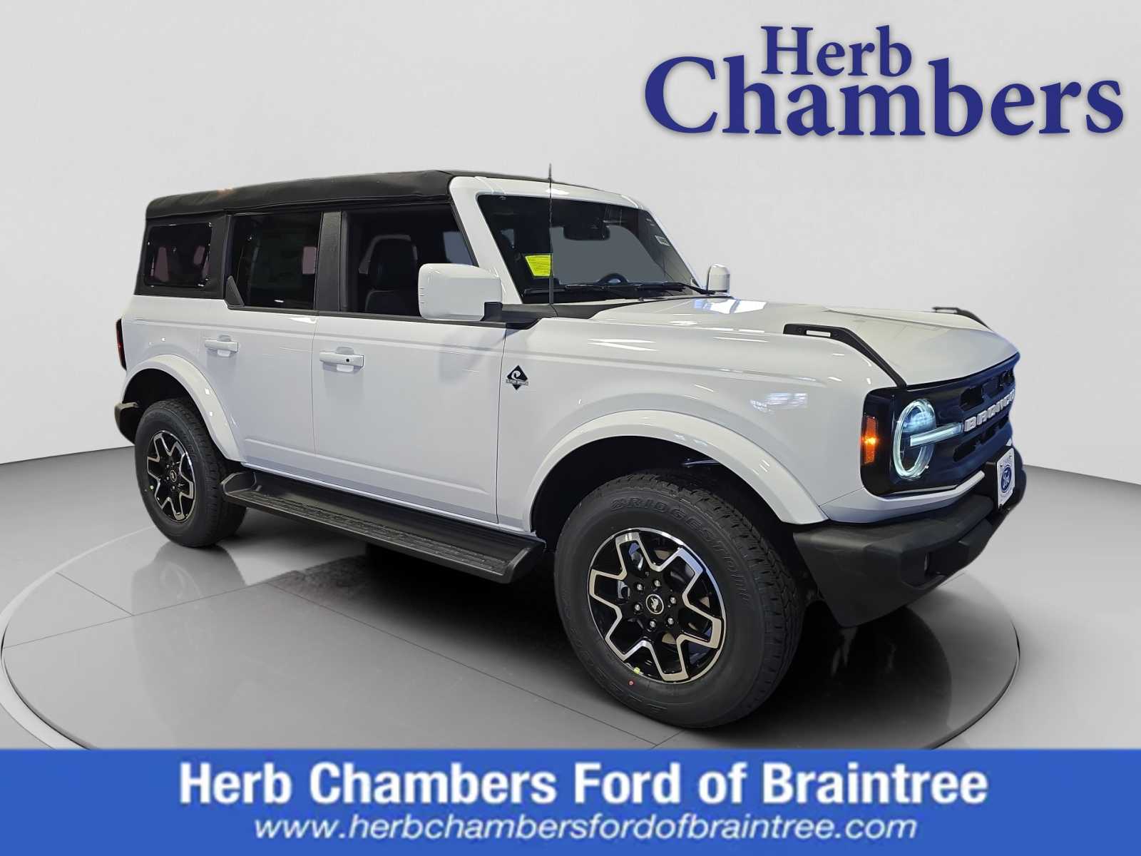 2025 Ford Bronco 4-Door Outer Banks's photo